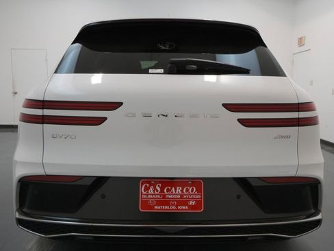 Used 2026 Genesis GV70 2.5T image 9