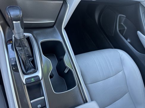 Used 2018 Honda Accord EX-L image 20