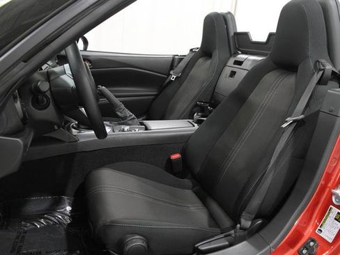 Certified 2025 MAZDA MX-5 Miata Sport image 6