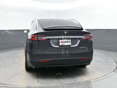 Used 2018 Tesla Model X 75D image 8