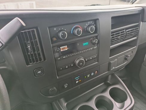 New 2025 GMC Savana 2500 Work Van w/ Safety Package image 16