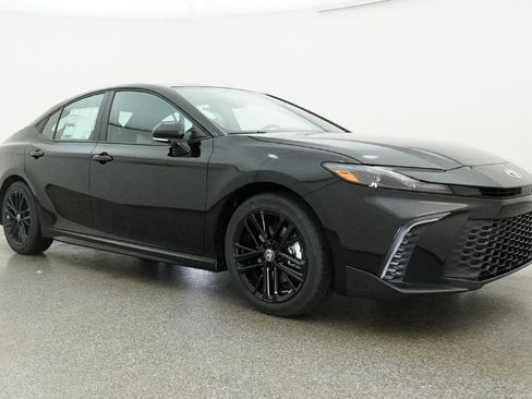 New 2026 Toyota Camry SE FWD image 32
