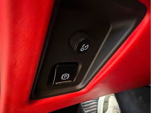 Used 2023 Chevrolet Corvette Stingray Premium Cpe w/ Z51 Performance Package RWD image 32