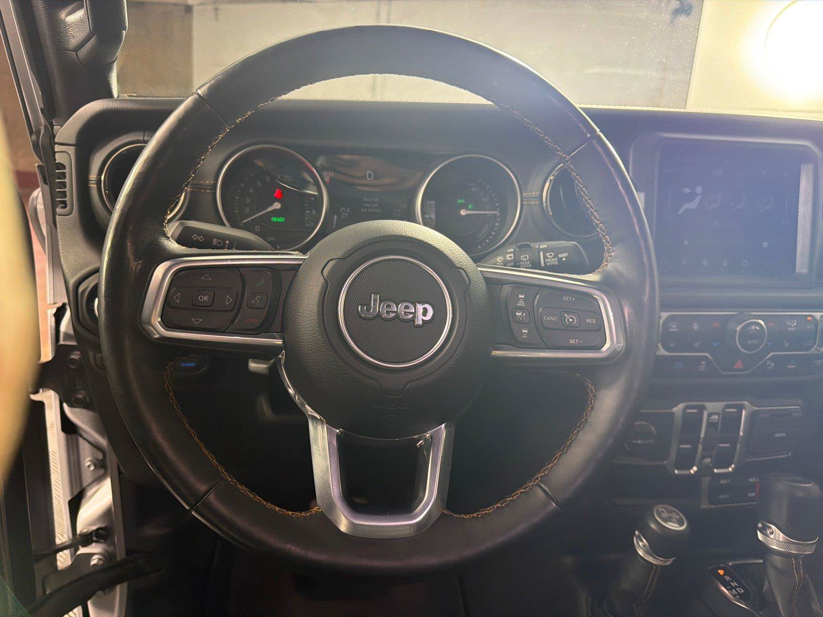 Used 2021 Jeep Wrangler Unlimited Sahara AWD/4WD image 4