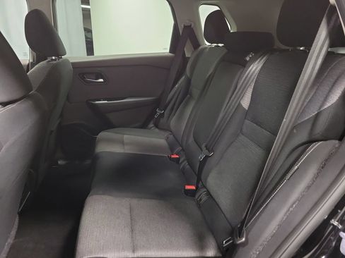 Used 2023 Nissan Rogue SV AWD/4WD image 29