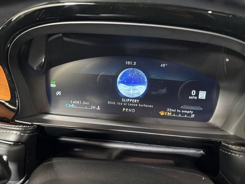 Certified 2022 Lincoln Corsair Reserve w/ Equipment Group 201A image 37