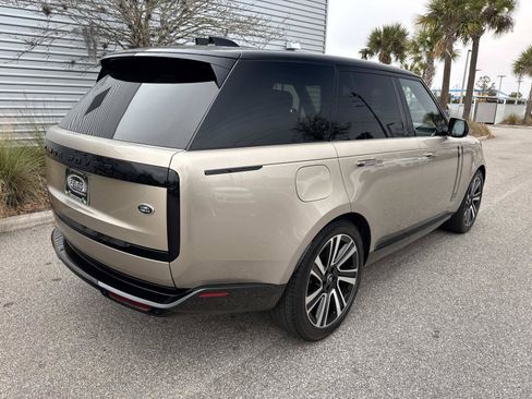 Certified 2023 Land Rover Range Rover Autobiography AWD/4WD image 6
