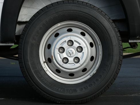 Used 2023 RAM ProMaster 2500 FWD image 9