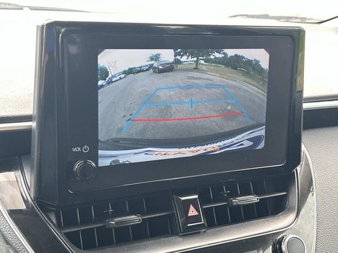Used 2023 Toyota Corolla LE FWD image 21