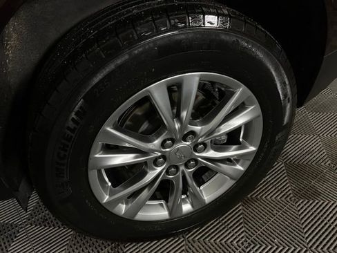 Used 2020 Cadillac XT5 Premium Luxury w/ LPO, Floor Liner Package image 34