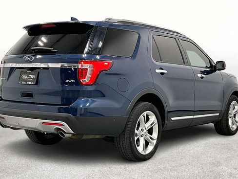 Used 2017 Ford Explorer Limited w/ Equipment Group 301A image 2