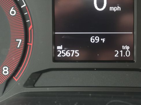 Used 2021 Volkswagen Jetta S image 21