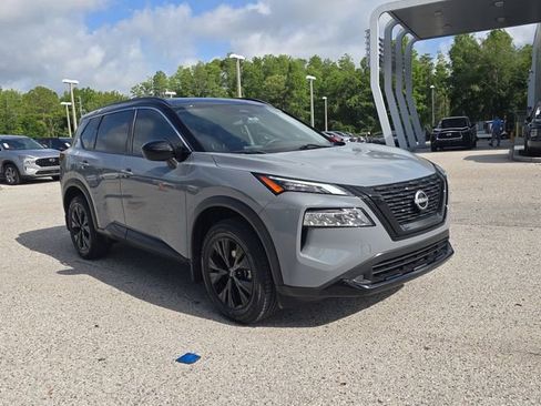 Certified 2023 Nissan Rogue SV w/ SV Premium B Package FWD image 2