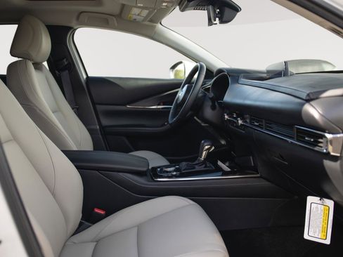 Used 2025 MAZDA CX-30 AWD 2.5 S w/ Preferred Package image 17