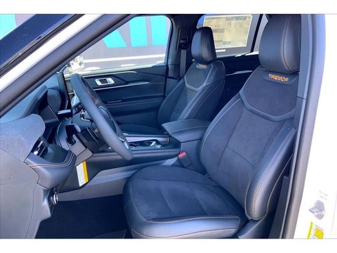 New 2026 Ford Explorer Tremor w/ Tremor Convenience Package AWD/4WD image 10