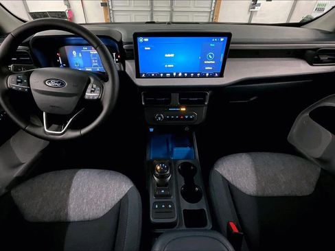 New 2025 Ford Maverick XLT w/ XLT Luxury Package image 27