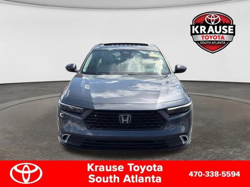 Used 2024 Honda Accord Touring image 2