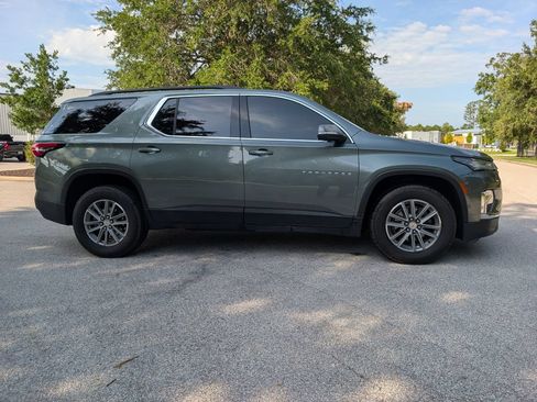 Used 2022 Chevrolet Traverse LT FWD image 10
