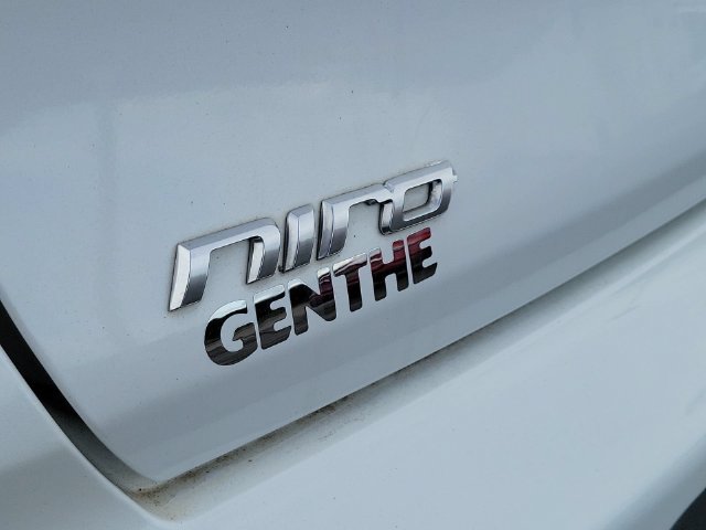 Used 2019 Kia Niro EX FWD image 34