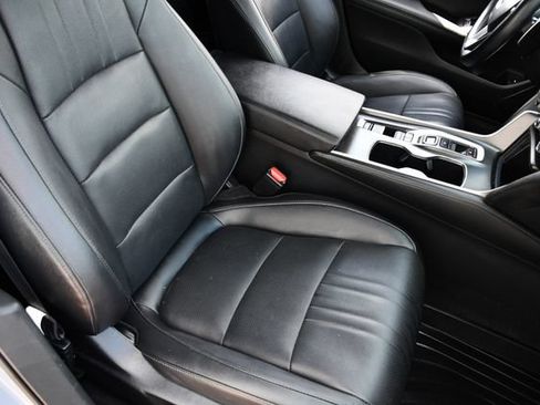 Used 2022 Honda Accord Touring image 29