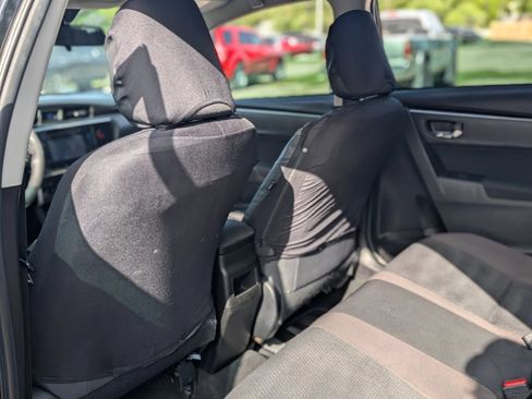 Used 2019 Toyota Corolla LE FWD image 19