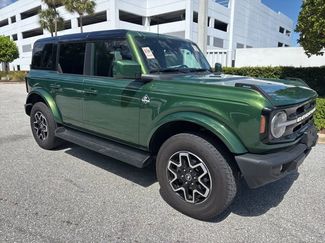 Used 2025 Ford Bronco Outer Banks video 1