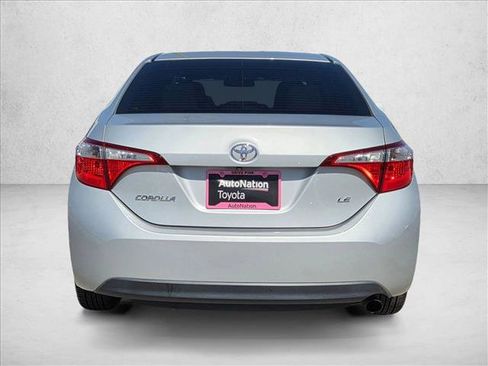 Used 2016 Toyota Corolla LE FWD image 7