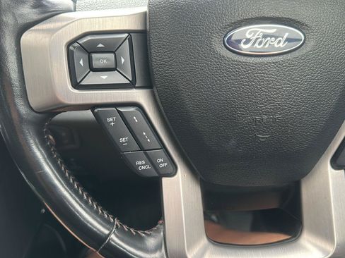 Used 2020 Ford F350 Platinum AWD/4WD image 28