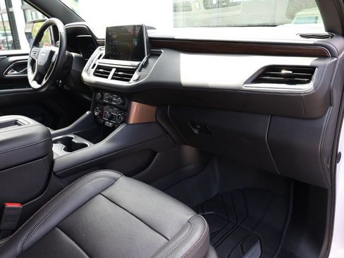 Used 2024 Chevrolet Tahoe High Country RWD image 24
