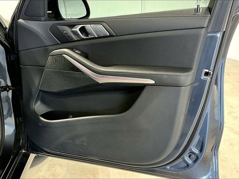Used 2022 BMW X7 xDrive40i image 23