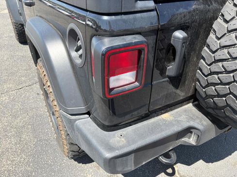 Used 2022 Jeep Wrangler Unlimited Sport AWD/4WD image 10