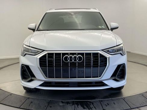 Certified 2025 Audi Q3 2.0T Premium image 10