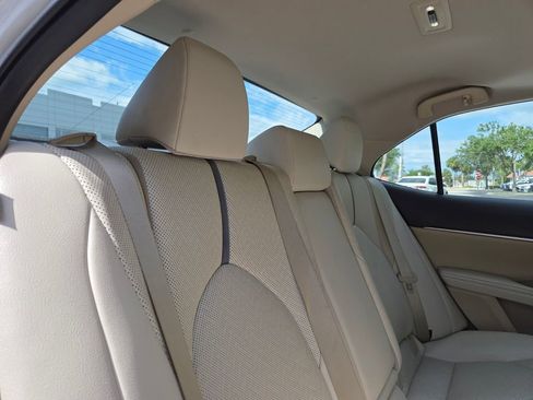 Used 2021 Toyota Camry XLE w/ Navigation Upgrade Package FWD image 18