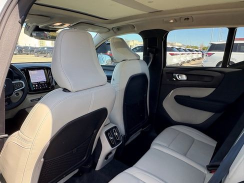 New 2026 Volvo XC40 B5 Plus w/ Protection Package Premier image 24