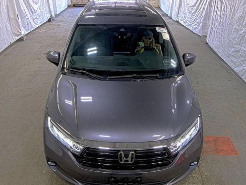 Used 2024 Honda Odyssey EX-L image 2