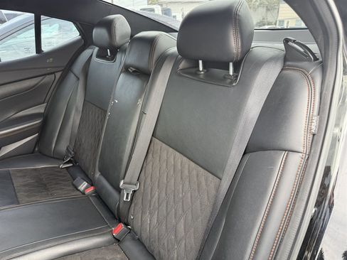 Used 2020 Nissan Maxima SR w/ Sport Mat Group FWD image 16
