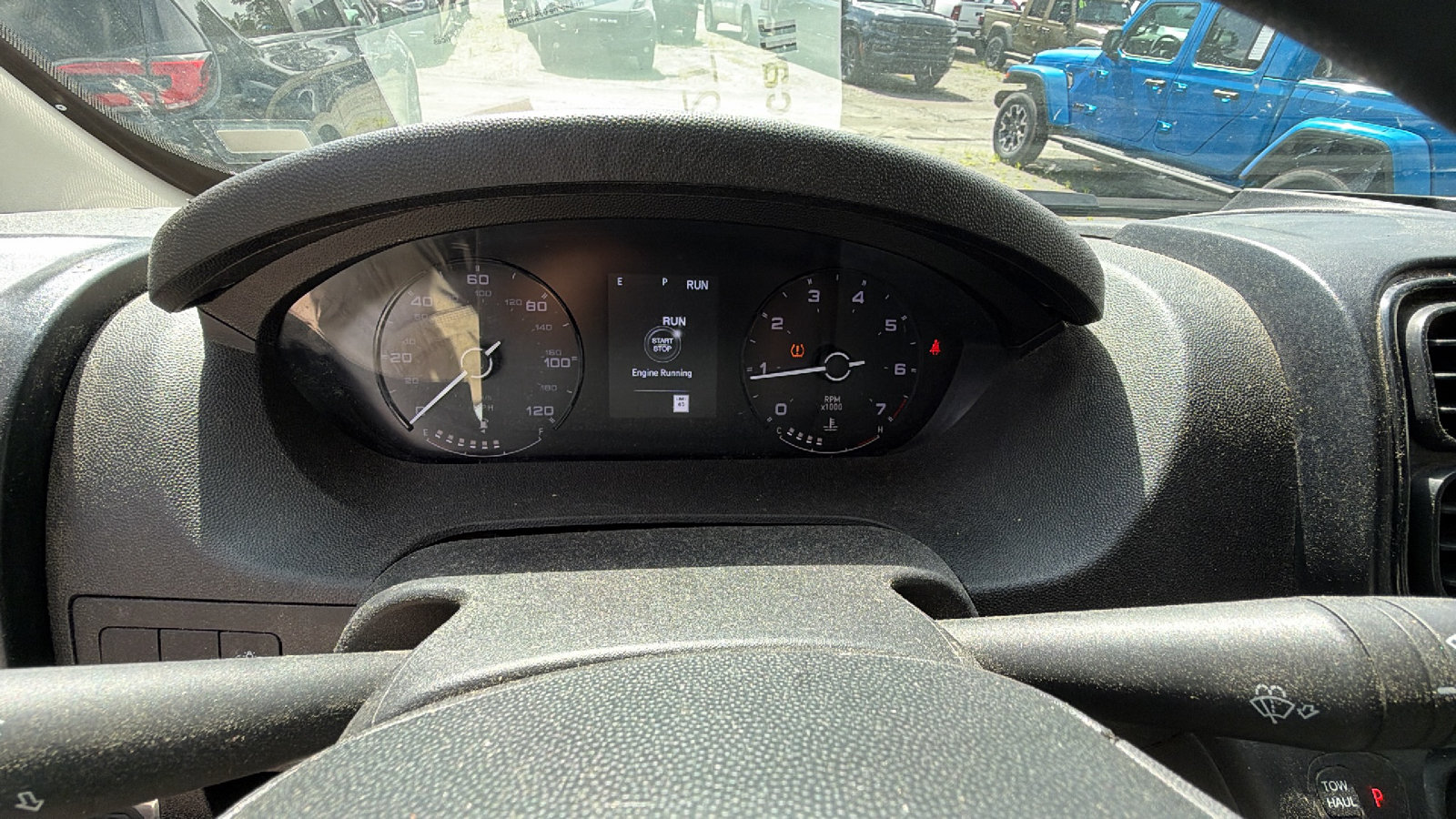 Used 2024 RAM ProMaster 2500 w/ Convenience Group FWD image 25