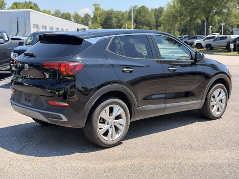 Used 2025 Buick Encore GX Preferred AWD/4WD image 12