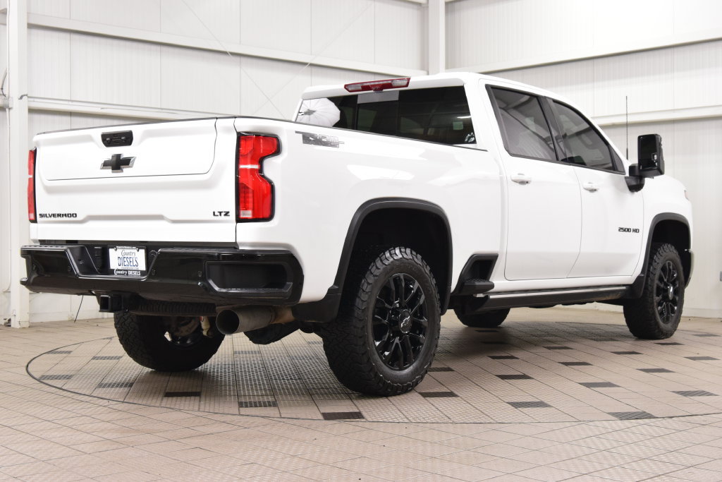 Used 2025 Chevrolet Silverado 2500 LTZ w/ LTZ Plus Package AWD/4WD image 8