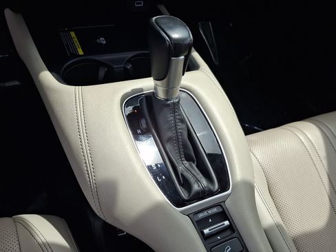 Used 2024 Honda HR-V EX-L image 15