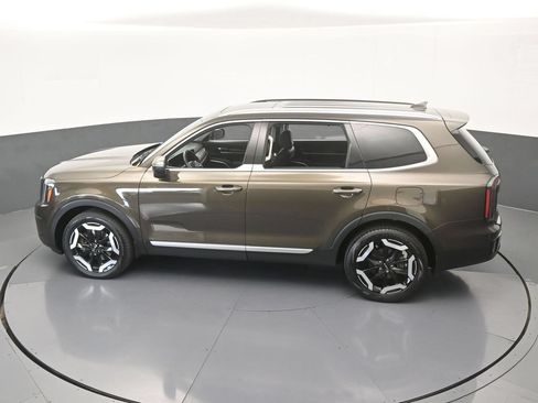 Used 2025 Kia Telluride EX w/ EX Captain's Chair Package FWD image 52