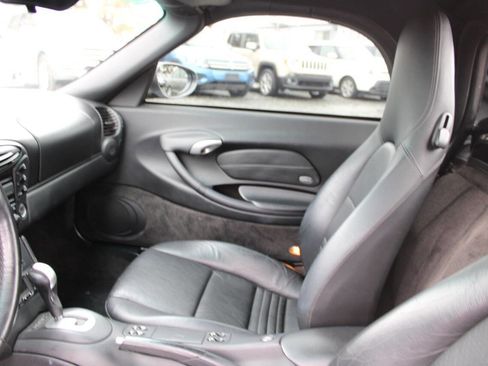 Used 2001 Porsche Boxster image 21