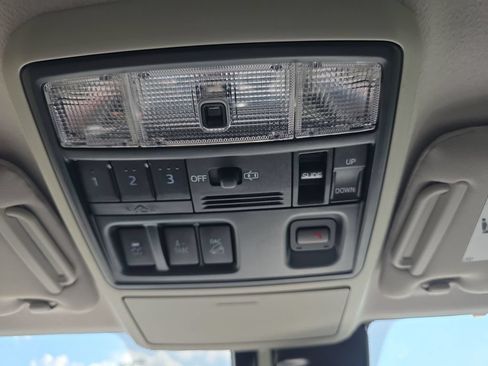 Used 2024 Toyota 4Runner SR5 Premium w/ Moonroof Package AWD/4WD image 33