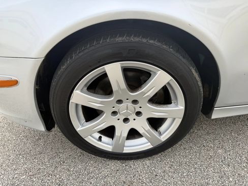 Used 2007 Mercedes-Benz E 350 4MATIC Wagon image 29