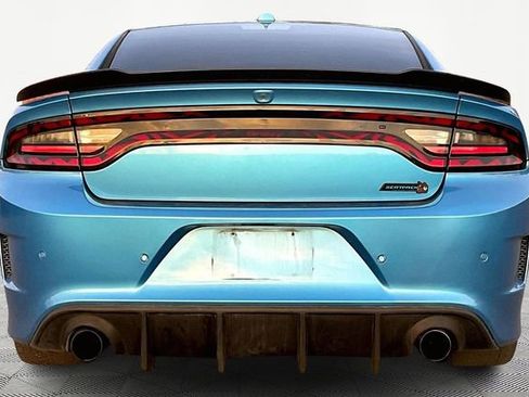 Used 2018 Dodge Charger R/T Scat Pack image 6