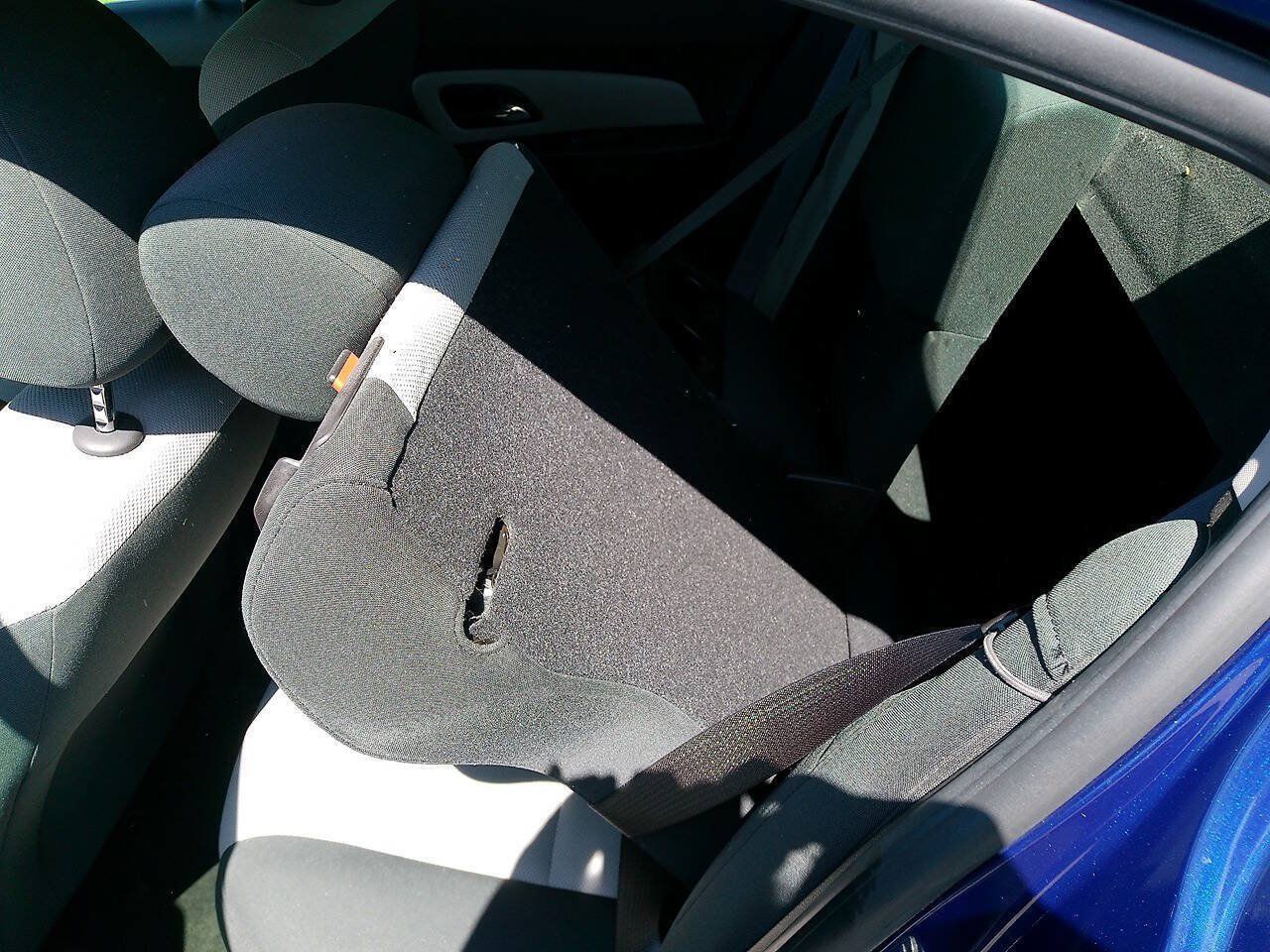 Used 2012 Chevrolet Cruze LS FWD image 14