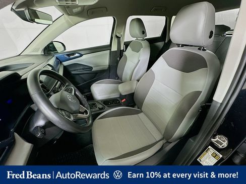 Certified 2023 Volkswagen Taos SE AWD/4WD image 25