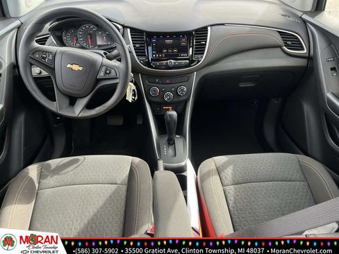 Certified 2022 Chevrolet Trax LS w/ Tint and Cruise Package image 14
