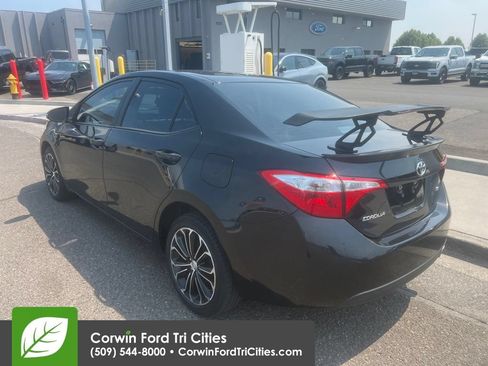 Used 2015 Toyota Corolla LE FWD image 10
