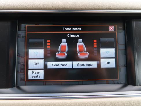 Used 2016 Land Rover Range Rover Sport HSE image 19